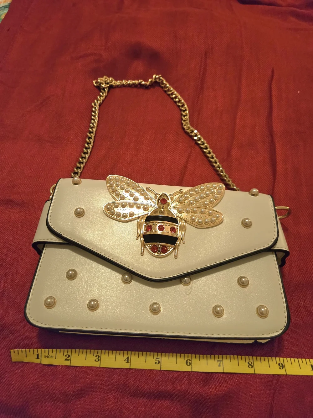 White Bee-Embellished Chain Shoulder Bag